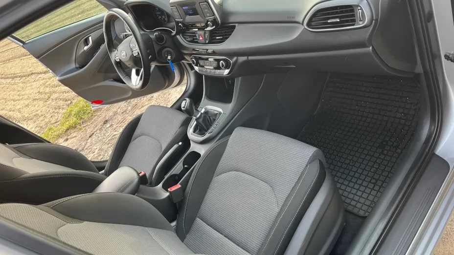 HYUNDAI i30 i30 1.0 T-GDI Modern