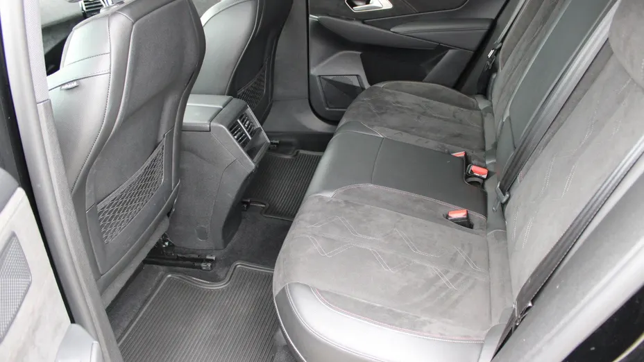 DS DS7 DS 7 1.6 E-Tense Performance Line + aut