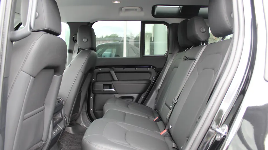 LAND ROVER Defender Defender 110 3.0 D200 mHEV S