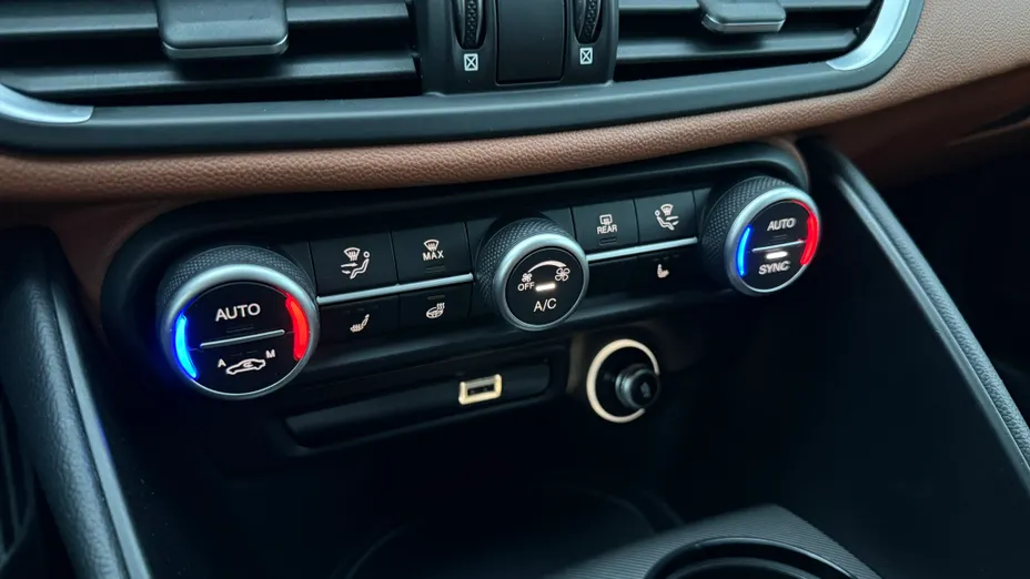 ALFA ROMEO Giulia Giulia 2.0 Turbo Veloce Q4 aut