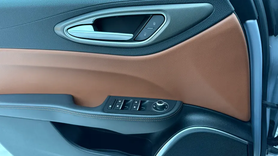 ALFA ROMEO Giulia Giulia 2.0 Turbo Veloce Q4 aut