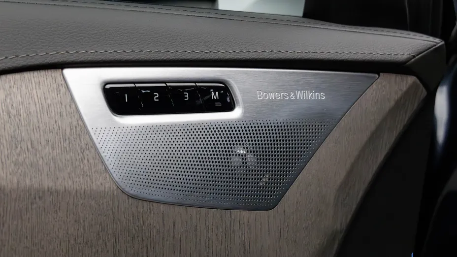 VOLVO XC90 XC90 T8 AWD Plug-In Hybrid Ultimate Bright 7os aut