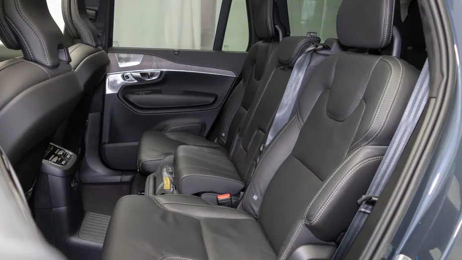 VOLVO XC90 XC90 T8 AWD Plug-In Hybrid Ultimate Bright 7os aut