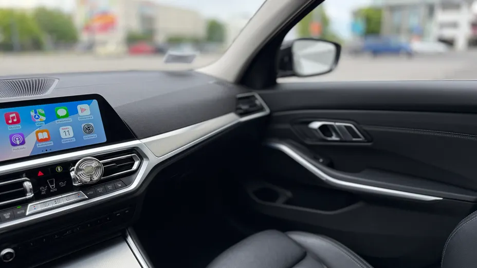 BMW Seria 3 320d xDrive Luxury Line sport-aut