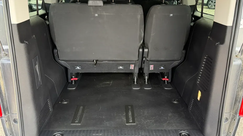 PEUGEOT Traveller Traveller 2.0 BlueHDi Long Business EAT8