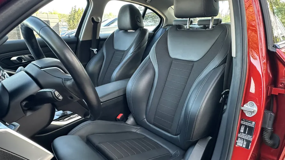 BMW Seria 3 318i Sport Line aut
