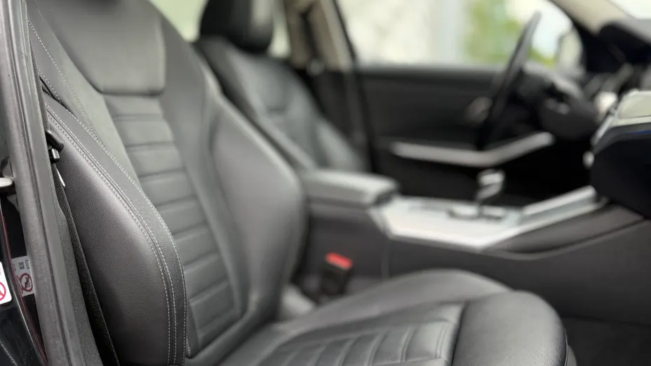 BMW Seria 3 320d xDrive Luxury Line sport-aut