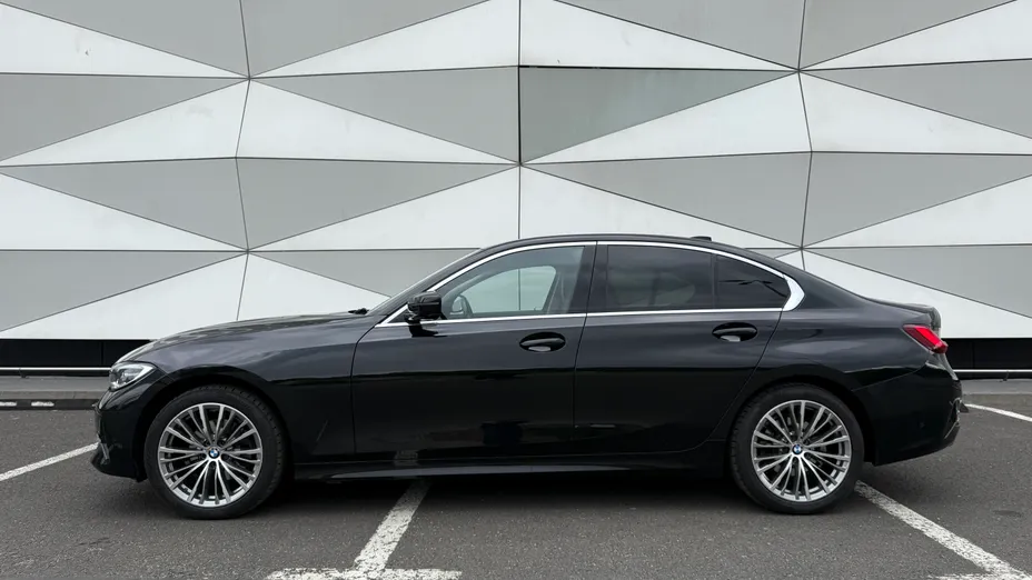 BMW Seria 3 320d xDrive Luxury Line sport-aut