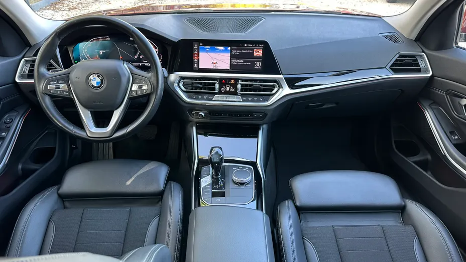 BMW Seria 3 318i Sport Line aut