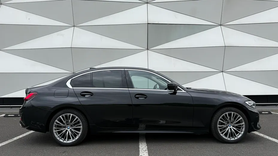 BMW Seria 3 320d xDrive Luxury Line sport-aut