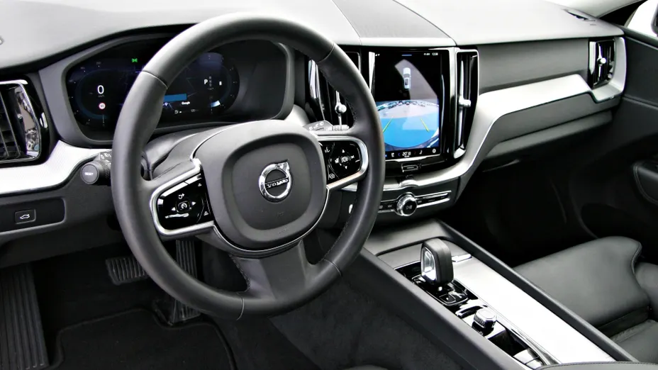 VOLVO XC60 XC60 B4 D AWD Plus Bright aut