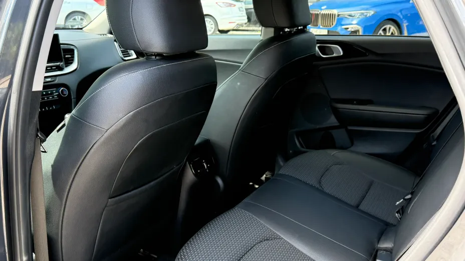 KIA Cee'd Ceed 1.6 CRDi mHEV Business Line