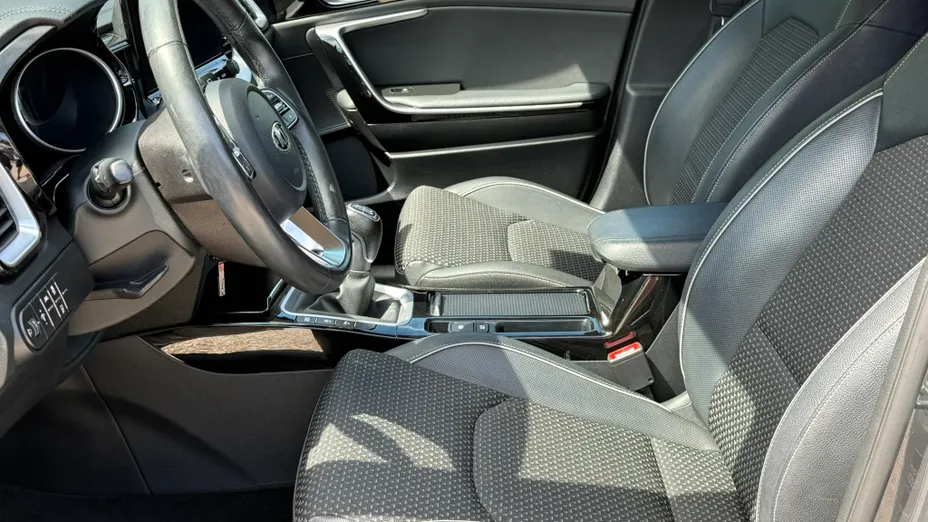 KIA Cee'd Ceed 1.6 CRDi mHEV Business Line