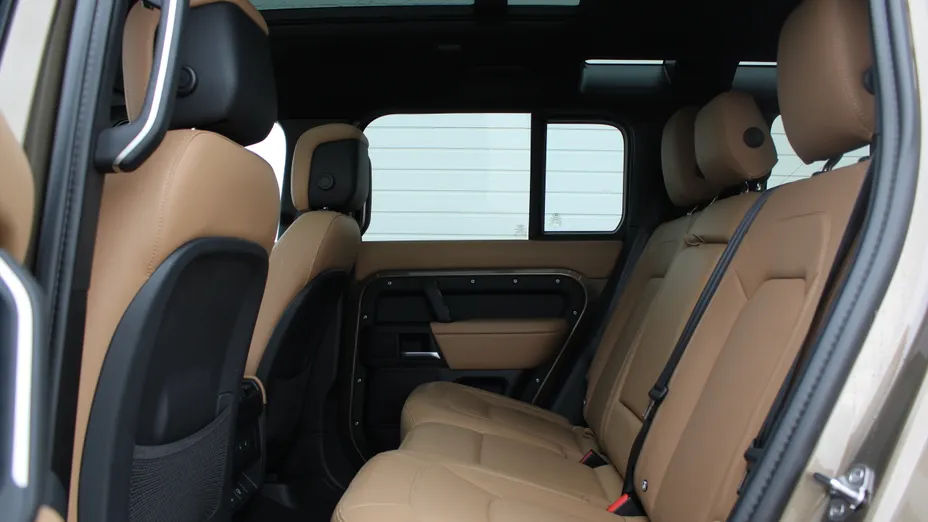 LAND ROVER Defender Defender 110 3.0 D250 mHEV X-Dynamic HSE