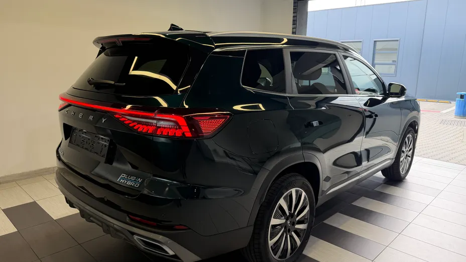 CHERY Tiggo 8 -