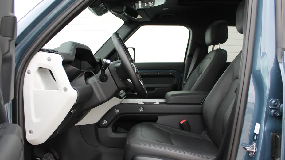 LAND ROVER Defender Defender 110 3.0 D250 mHEV X-Dynamic HSE