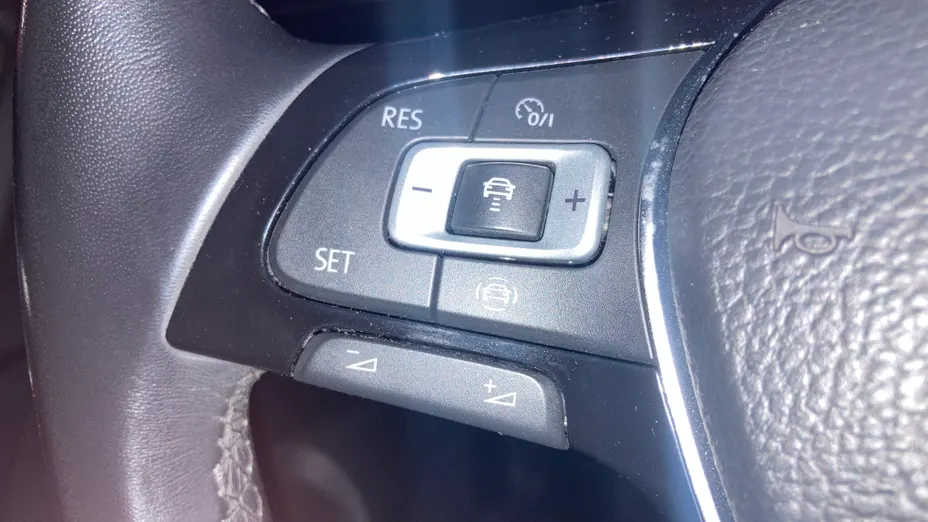 VOLKSWAGEN Golf Golf VII 1.5 TSI BMT Comfortline DSG