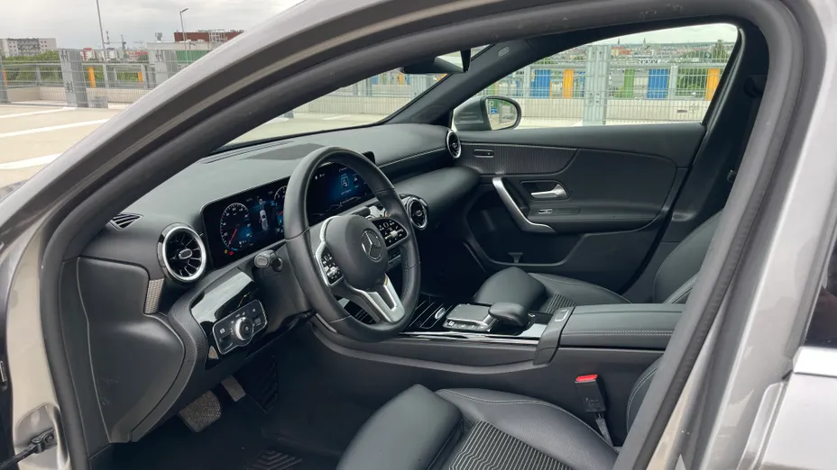 MERCEDES-BENZ A Klasa A 180 Progressive 7G-DCT