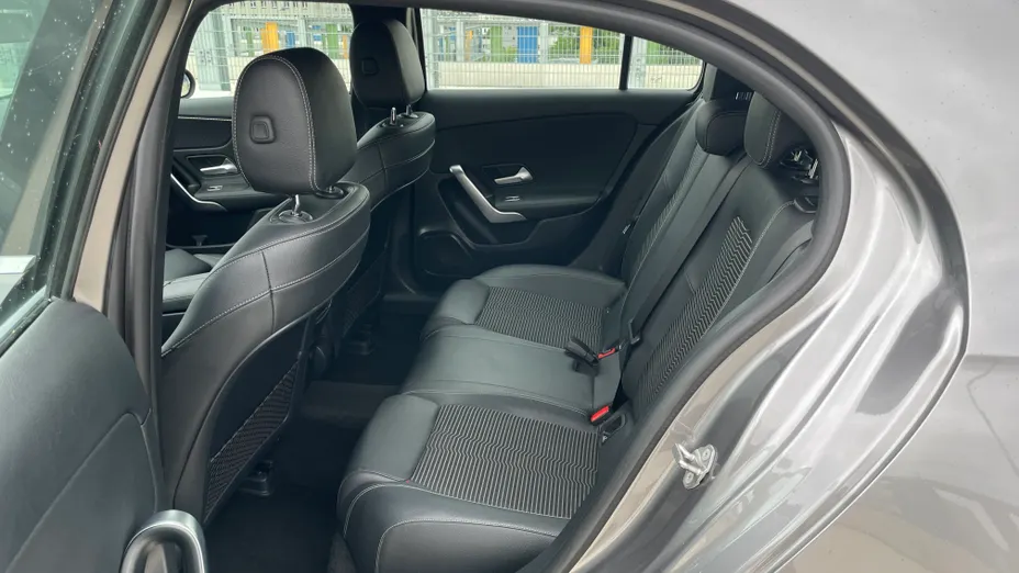 MERCEDES-BENZ A Klasa A 180 Progressive 7G-DCT