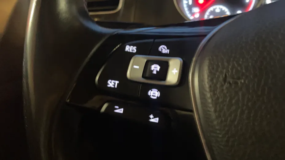 VOLKSWAGEN Golf Golf VII 1.5 TSI BMT Comfortline DSG