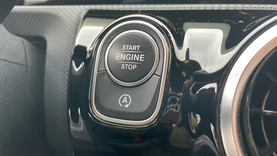 MERCEDES-BENZ A Klasa A 180 Progressive 7G-DCT