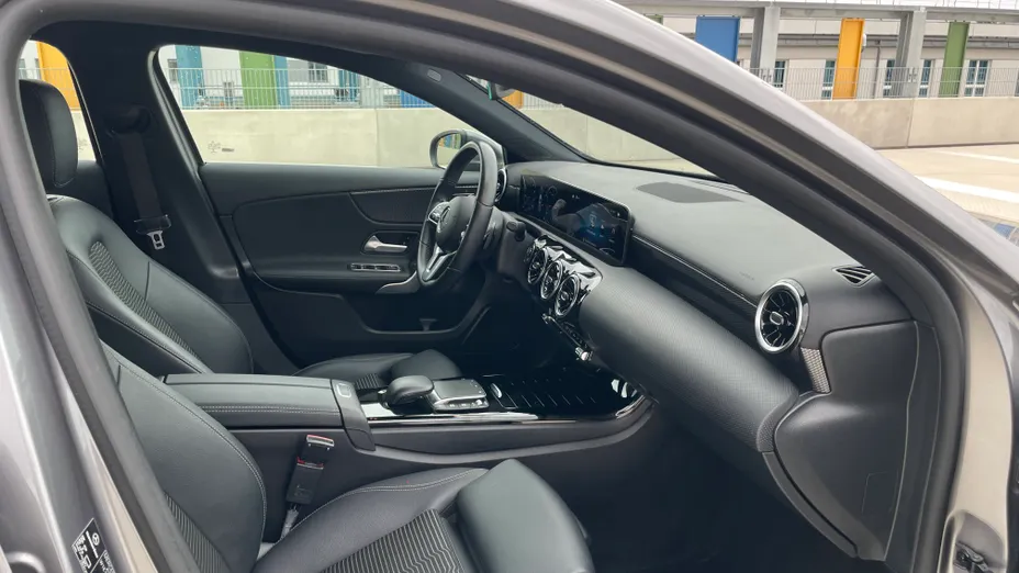 MERCEDES-BENZ A Klasa A 180 Progressive 7G-DCT