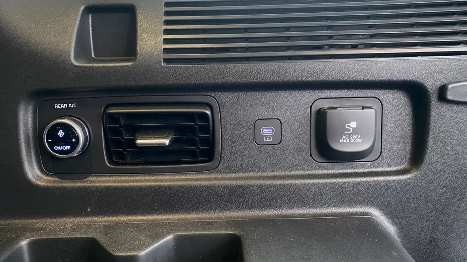 HYUNDAI Santa Fe Santa Fe 1.6 T-GDI HEV Platinum 4WD aut