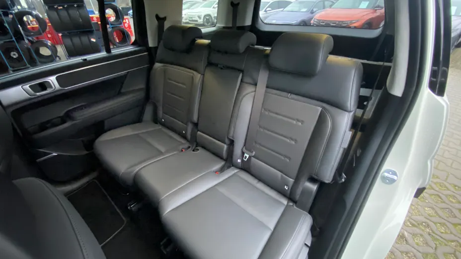 HYUNDAI Santa Fe Santa Fe 1.6 T-GDI HEV Platinum 4WD aut