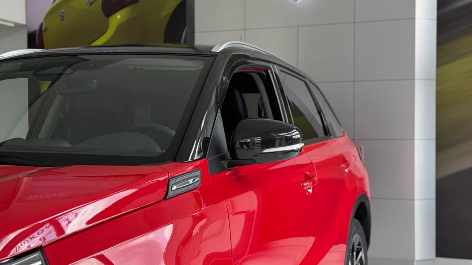 SUZUKI Vitara -