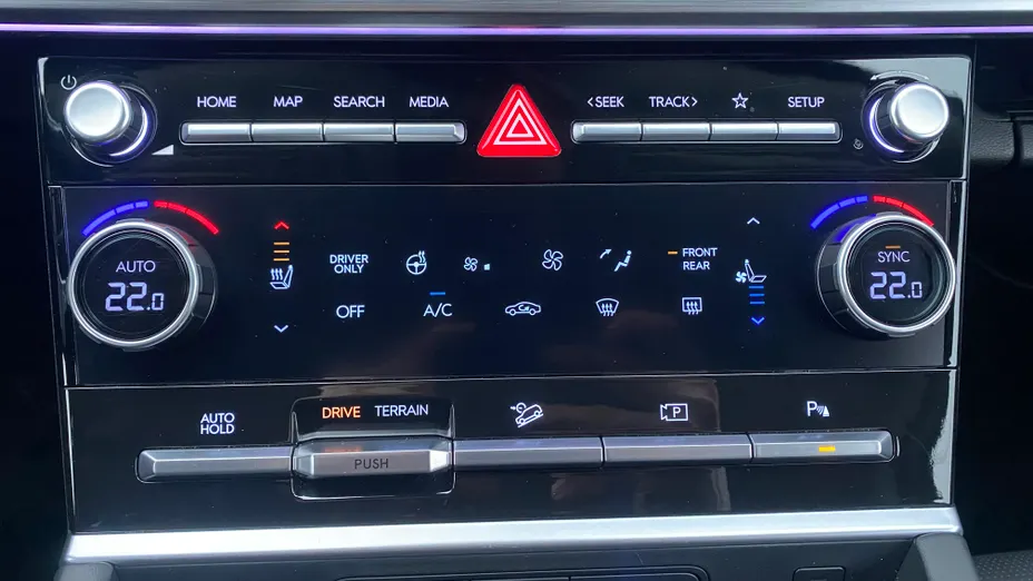 HYUNDAI Santa Fe Santa Fe 1.6 T-GDI HEV Platinum 4WD aut