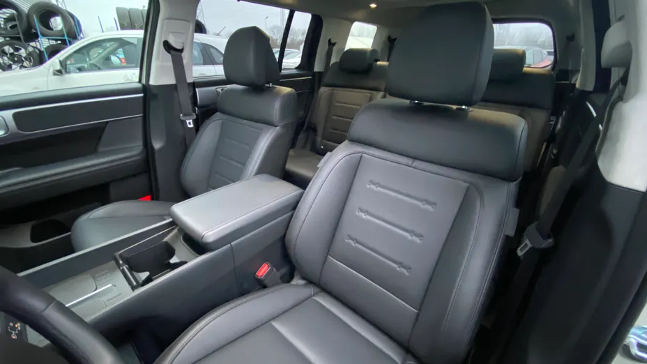 HYUNDAI Santa Fe Santa Fe 1.6 T-GDI HEV Platinum 4WD aut