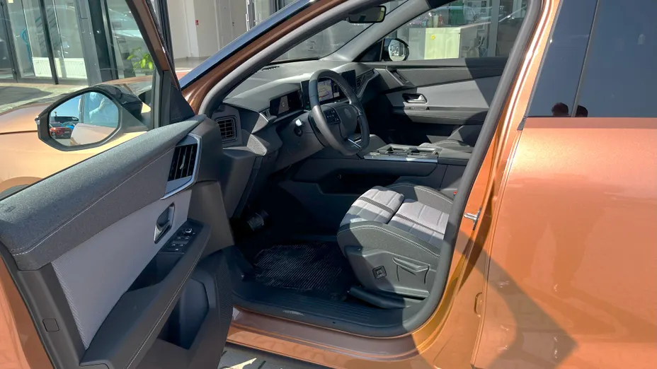 OPEL Grandland X Grandland 1.2 T mHEV GS S&S eDTC6 Nowy