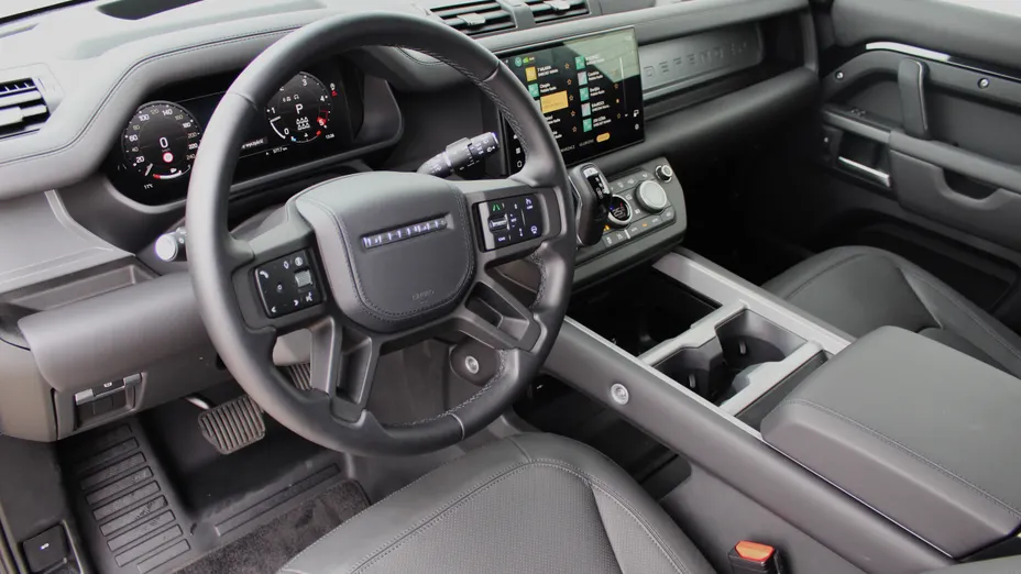 LAND ROVER Defender Defender 130 3.0 D300 mHEV X-Dynamic HSE