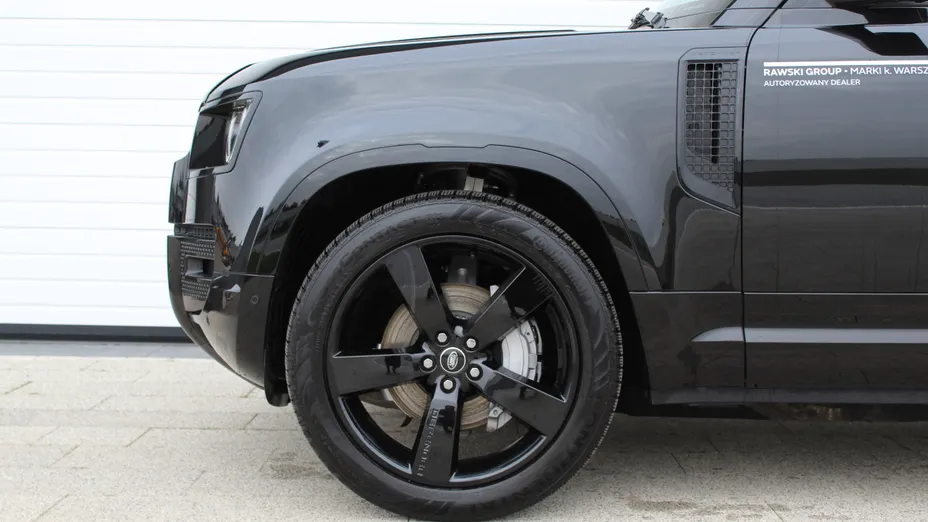 LAND ROVER Defender Defender 130 3.0 D300 mHEV X-Dynamic HSE