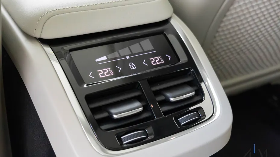 VOLVO V60 V60 CC Ultimate B4 D AWD aut