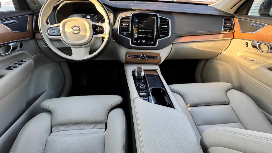 VOLVO XC90 XC90 D5 SCR AWD Inscription