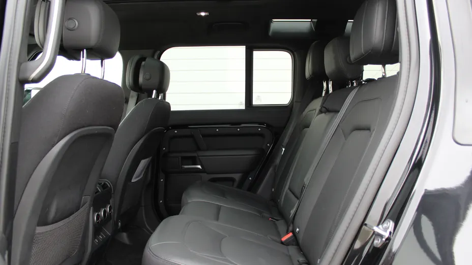 LAND ROVER Defender Defender 110 3.0 D300 mHEV X-Dynamic HSE