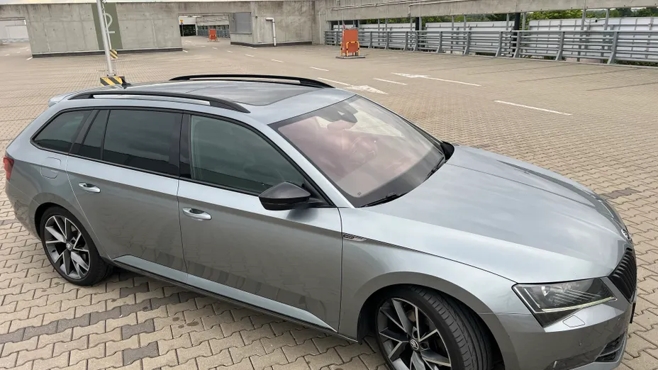 SKODA Superb Superb 2.0 TDI Sportline DSG