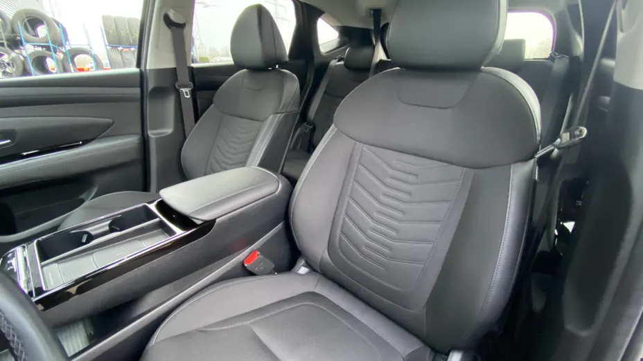 HYUNDAI Tucson Tucson 1.6 T-GDi HEV Executive 4WD aut