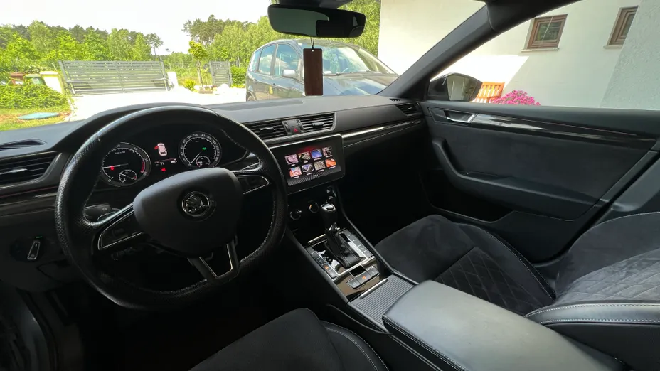 SKODA Superb Superb 2.0 TDI Sportline DSG
