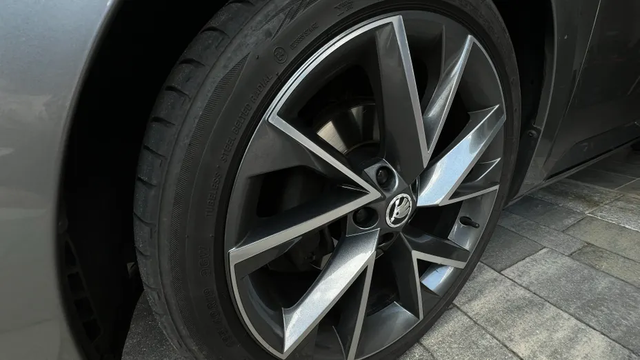 SKODA Superb Superb 2.0 TDI Sportline DSG