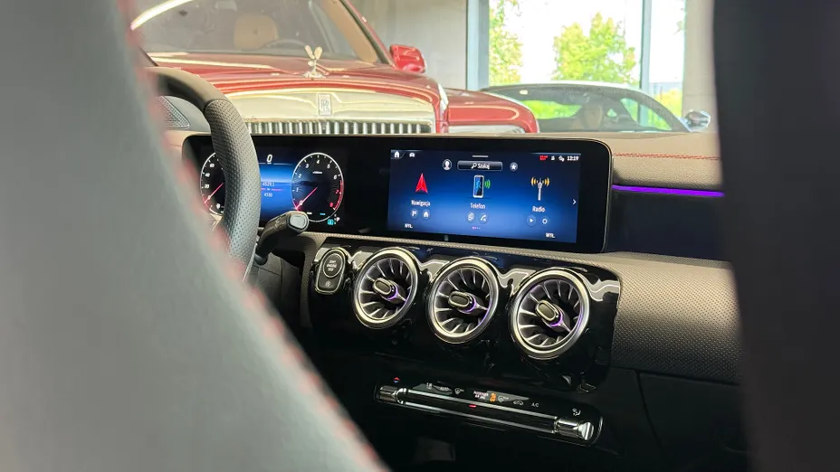 MERCEDES-BENZ CLA CLA 200 mHEV AMG Line 7G-DCT