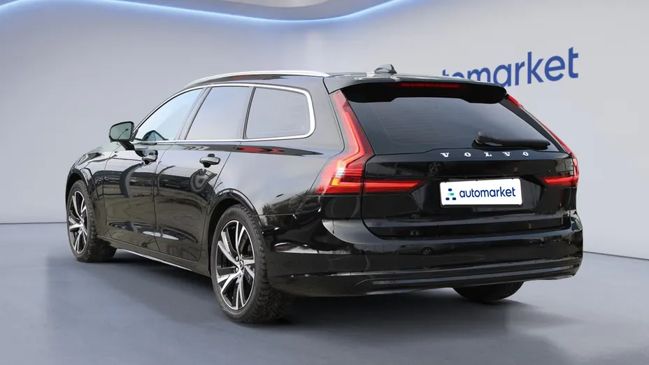 VOLVO V90 V90 B4 D AWD Momentum aut