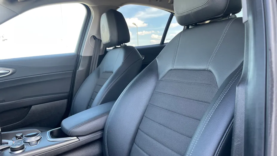 ALFA ROMEO Giulia Giulia 2.0 Turbo Sprint Q4 aut