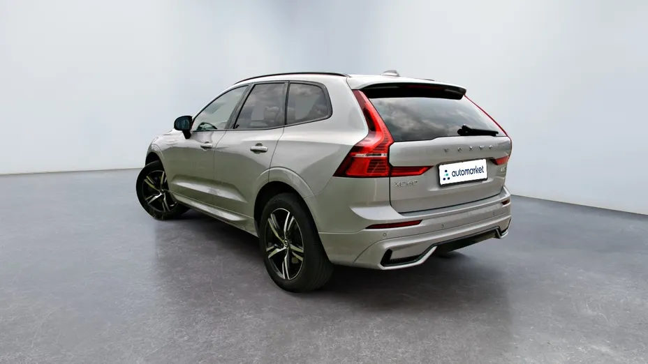 VOLVO XC60 XC60 B5 B AWD Plus Dark aut