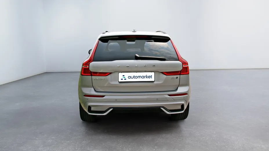 VOLVO XC60 XC60 B5 B AWD Plus Dark aut