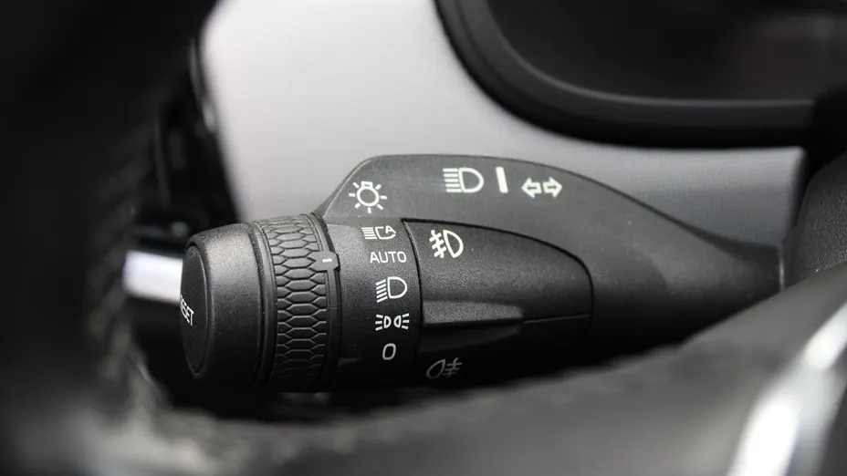 VOLVO V90 V90 B4 D AWD Momentum aut