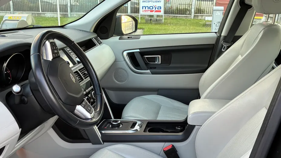 LAND ROVER Discovery Sport Discovery Sport 2.0 D180 SE aut