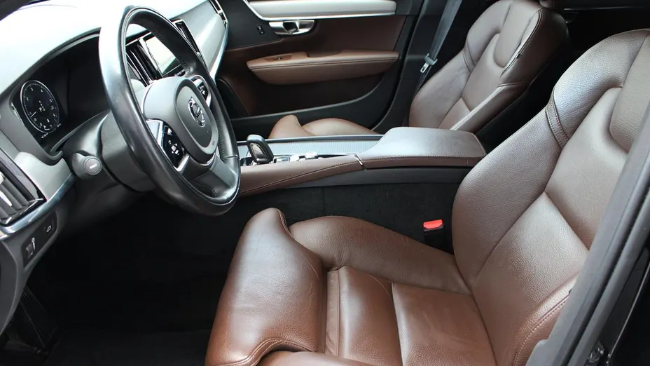 VOLVO V90 V90 B4 D AWD Momentum aut