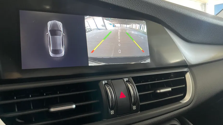 ALFA ROMEO Giulia Giulia 2.0 Turbo Sprint Q4 aut